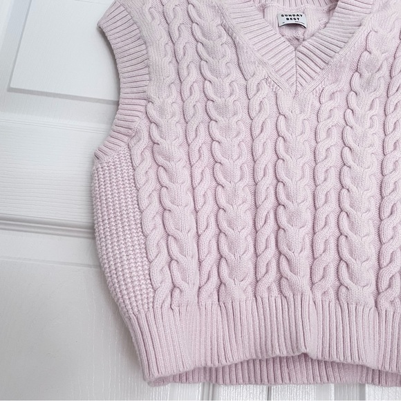 Aritzia Sunday Best winston Pink sweater vest - Picture 5 of 9